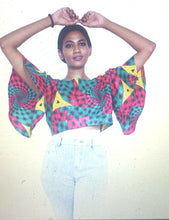 Load image into Gallery viewer, African lady top crop
