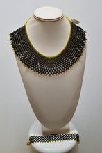 Load image into Gallery viewer, Masai Necklace/Bracelet Set #17
